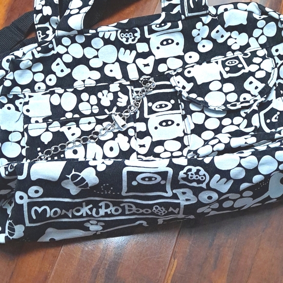 Monokuro Boo Shoulder Bag Stylish Black and White Tote Bag Medium Size - Picture 6 of 6